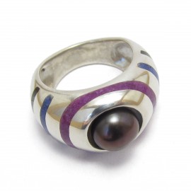 Unique silver ring with pearl