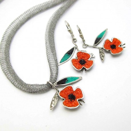 Poppies with Leaves Set K8