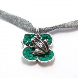Silver necklace Tiny clover with frog and Malachite leaves