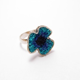 Silver tiny Poppy ring with leaves made of turquoise